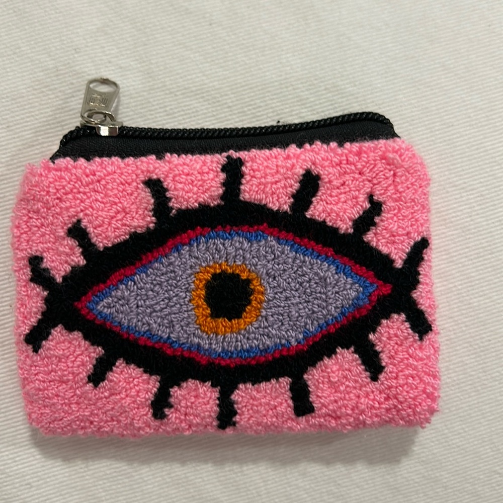 Le Pom Pom Spirit Eye Pouch